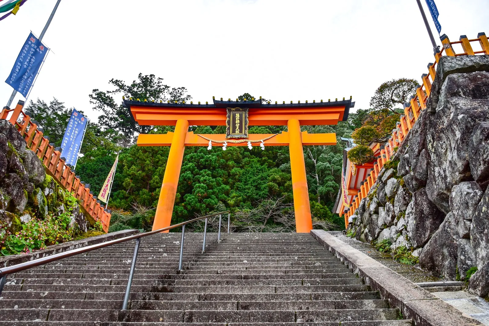 熊野那智大社　二の鳥居